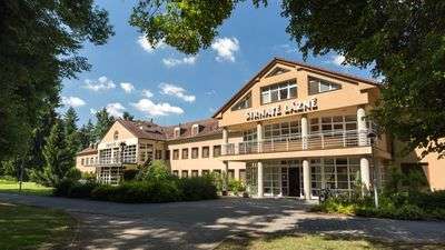  SIRNATÉ LÁZNĚ Ostrožská Nová Ves