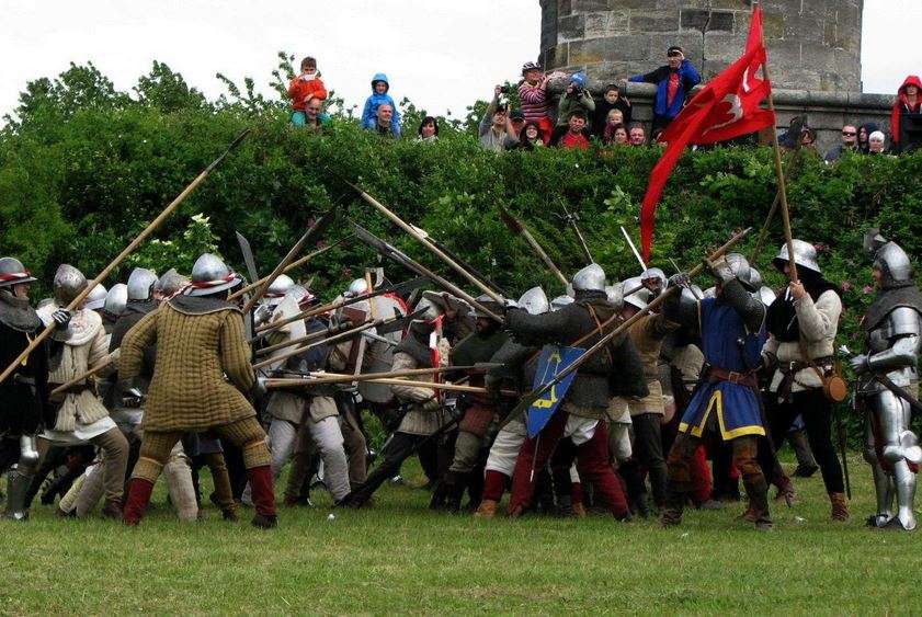 Kalendář 2026: letní historické slavnosti a bitvy, které musíte vidět!