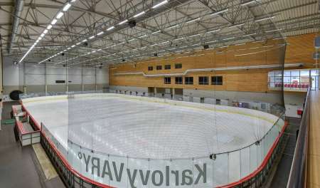 Hlavní zimní stadion — KV Arena (Karlovy Vary)