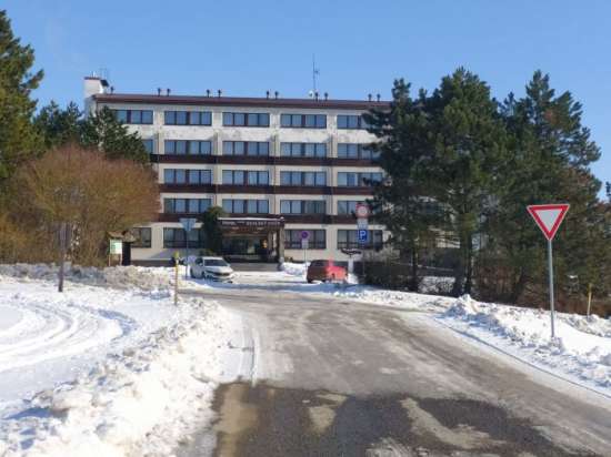 Skalský dvůr